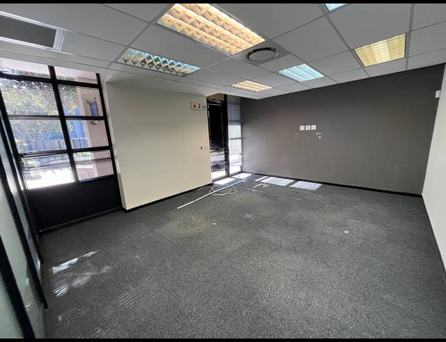 250M² OFFICE TO LET IN OBSERVATORY